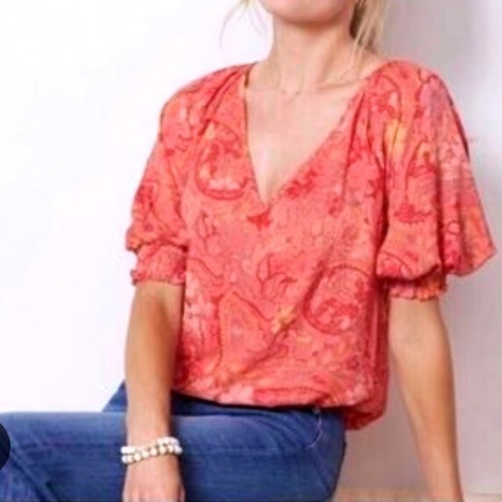 Evereve Floral Paisley Crepe V-Neck‎ Blouse Women's Small Coral Preppy Career